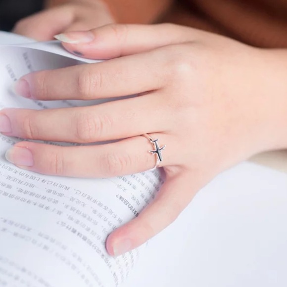 ✈️ Sterling Silver Airplane Adjustable Ring ✈️ - Picture 5 of 5